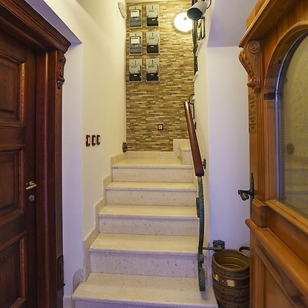 Apartments Wine House Old Town Котор Экстерьер фото