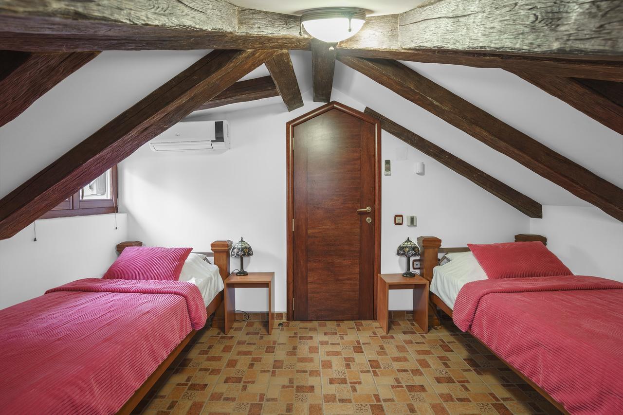 Apartments Wine House Old Town Котор Экстерьер фото